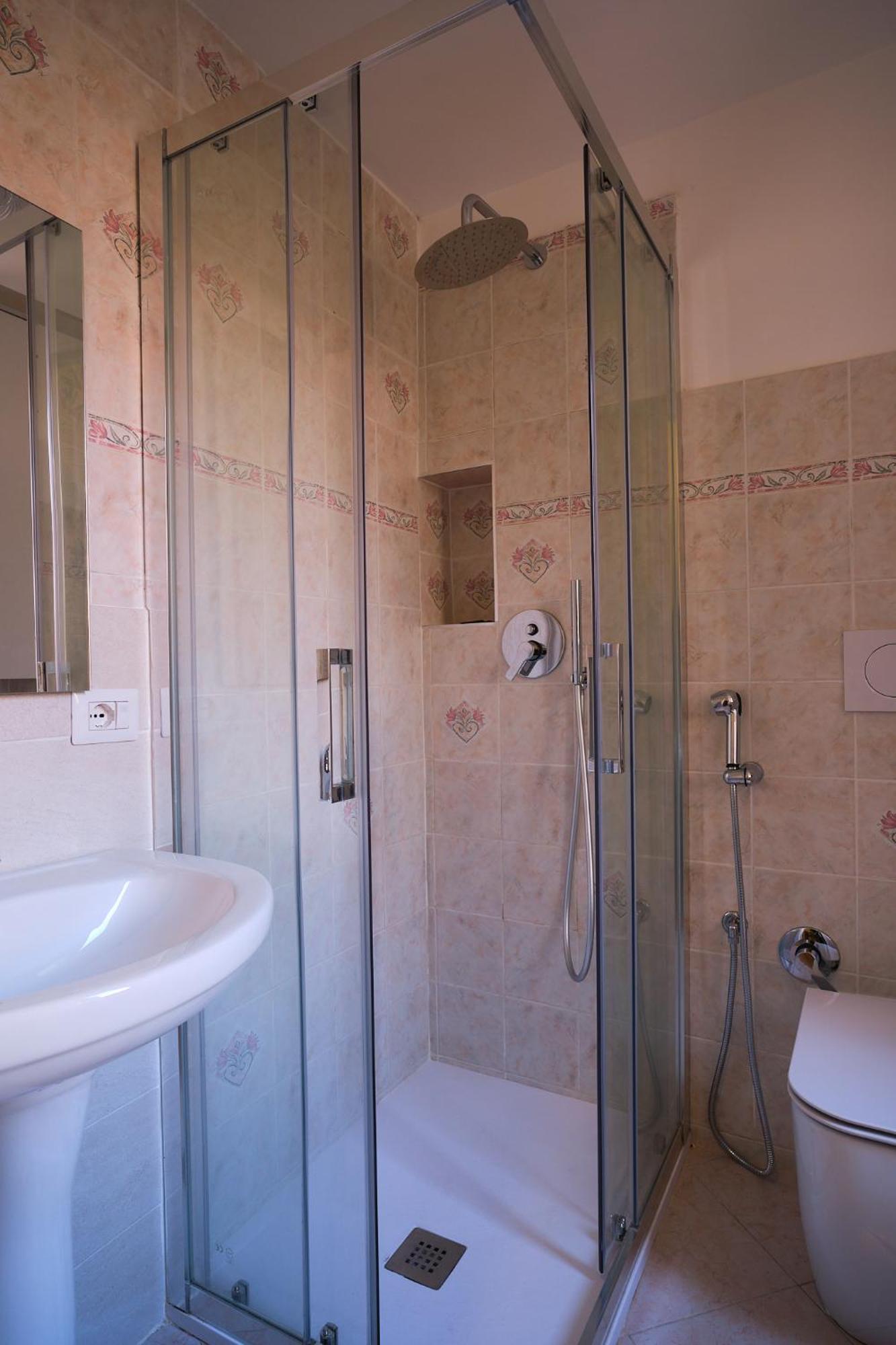 רומא Bonavista Inn מראה חיצוני תמונה